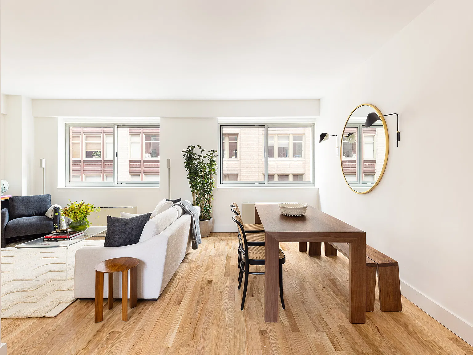 200 West 24th Street — Photo 2