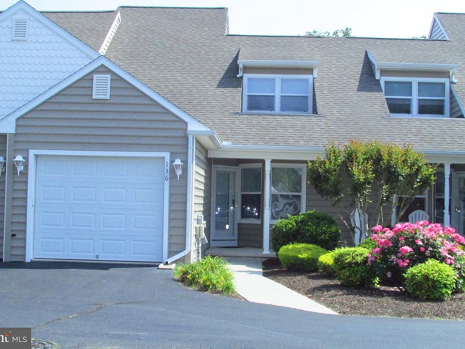 1st image of 136 Teal Dr Unit 6