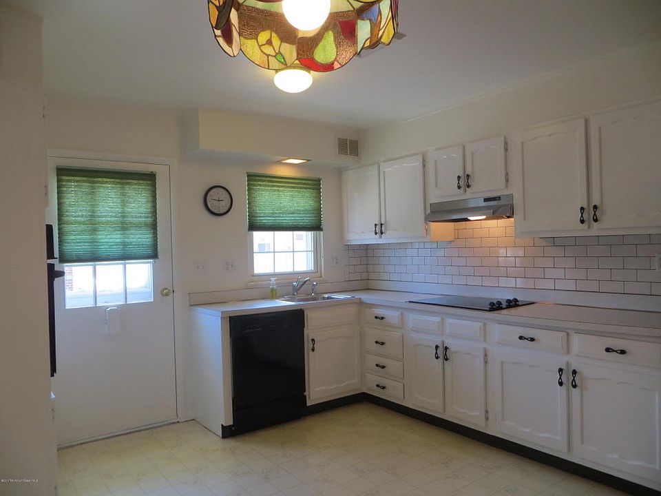 1st image of 1005B Aberdeen Dr #100B