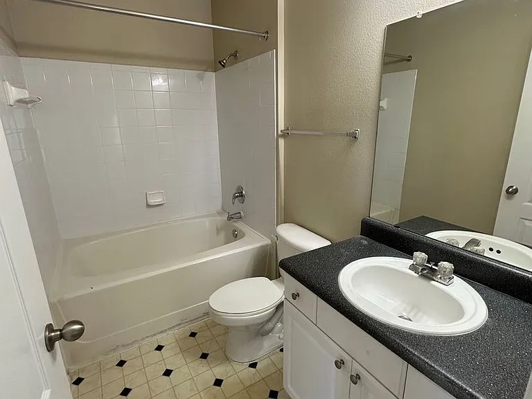 8836 Villa View Cir #201 — Photo 24