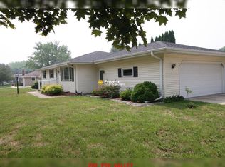 1701 Thelen Ave, Kaukauna, WI 54130