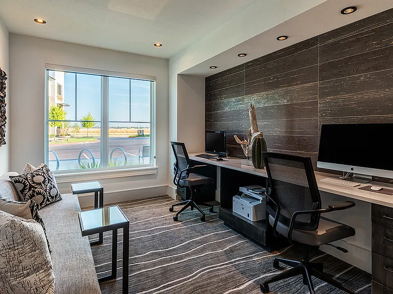 24-Hour Business Center with Computers and Printer