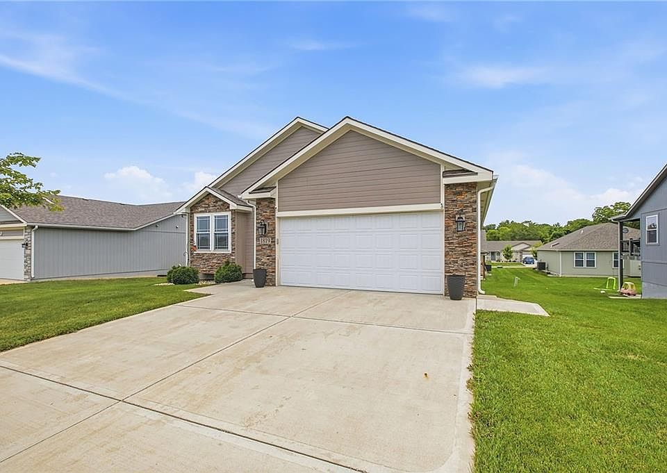 1819 N Keenan St, Independence, MO 64058 | Zillow