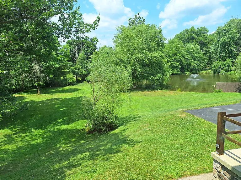 1115 Dogwood Ct #1 — Photo 4