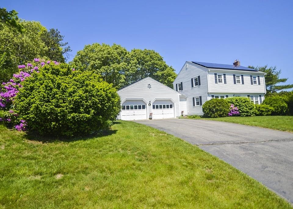 1st image of 15 Kenwood Dr
