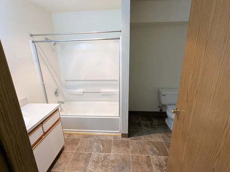 North Salem Apartment Complex With Washer/Dryer! ~ Camelot — Photo 43