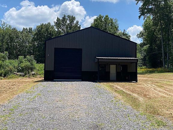 2nd image of 291 Lake Dr