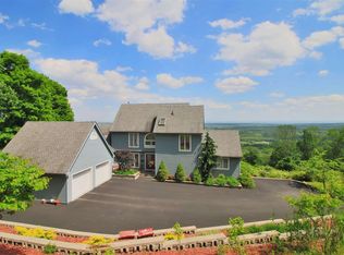 704 Mountain Rd, Bloomingburg, NY 10940