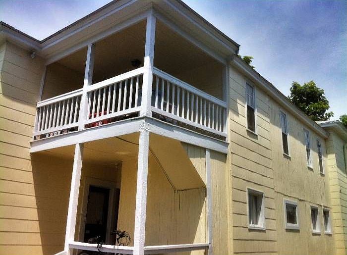 2nd image of 1120 E High St