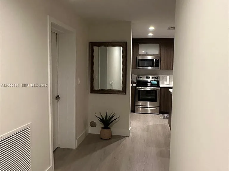 1938 Jackson St #502 — Photo 9