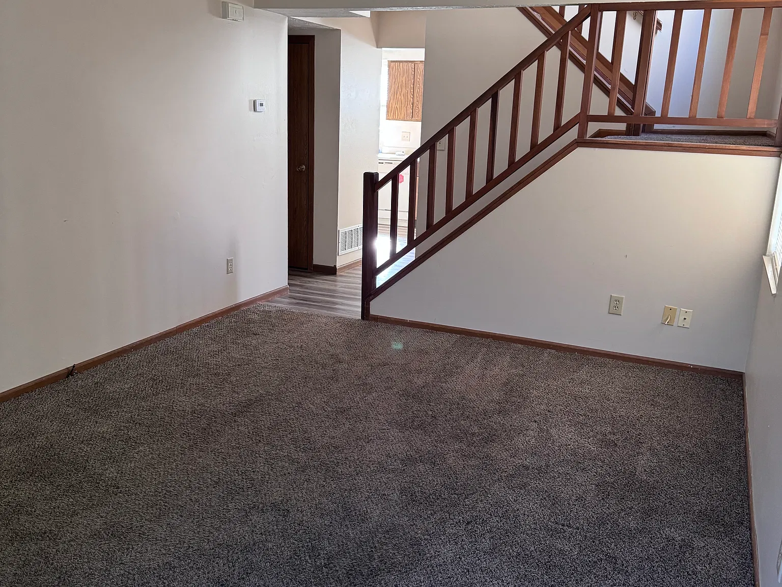 3 bed, 2.5 bath, 1345 sqft, $1,850 — Photo 3