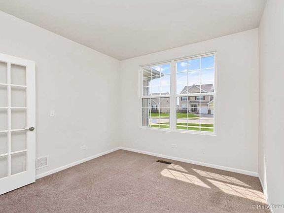 3rd image of 3542 Crestwood Ln