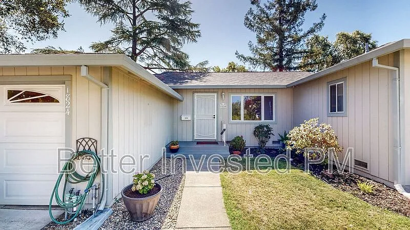 1824 Midway Dr