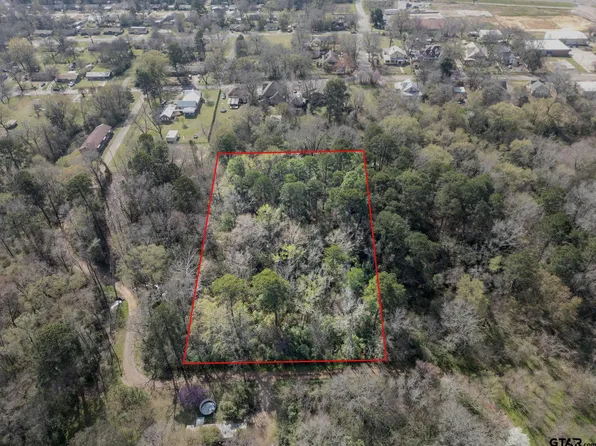 Jefferson St, Daingerfield, TX 75638
