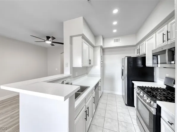 7127 S Durango Dr Unit 306, Las Vegas, NV 89113