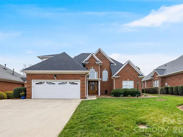 2146 Pinefield Ct, Gastonia, NC 28056