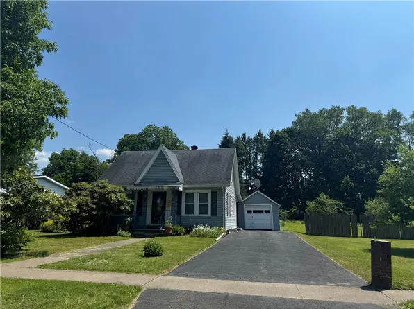 9 Pearl St W, Sidney, NY 13838