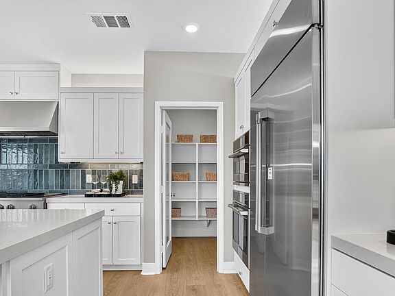 7th image of this home