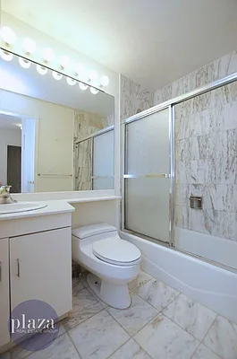 Rented by Plaza Real Estate Group | media 20