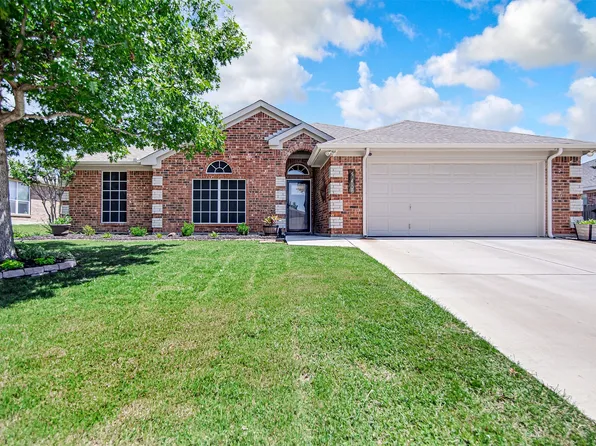 540 Marybeth Dr, Burleson, TX 76028