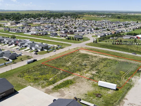 6656 28th Ave SE, Bismarck, ND 58504