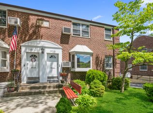 249-03 61st Ave #2, Little Neck, NY 11362
