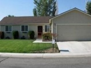 1337 Victoria Dr, Gardnerville, NV 89460