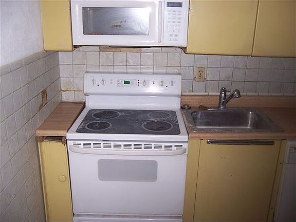 Stove, microwave, dishwasher,