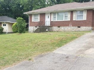 843 Spring Valley Dr, Forest Park, GA 30297