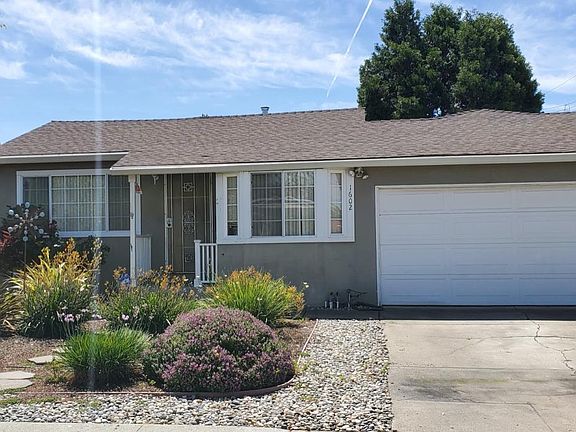 5th image of 1602 Eisenhower Dr