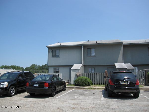 1st image of 17 Brown Boulevard