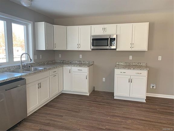 2nd image of 5781 Buffalo St