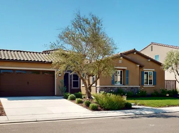 952 Highland Rd W, Madera, CA 93636