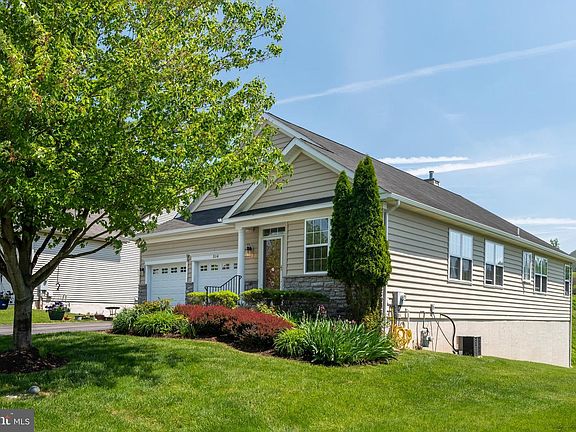 2nd image of 304 Randall Ln