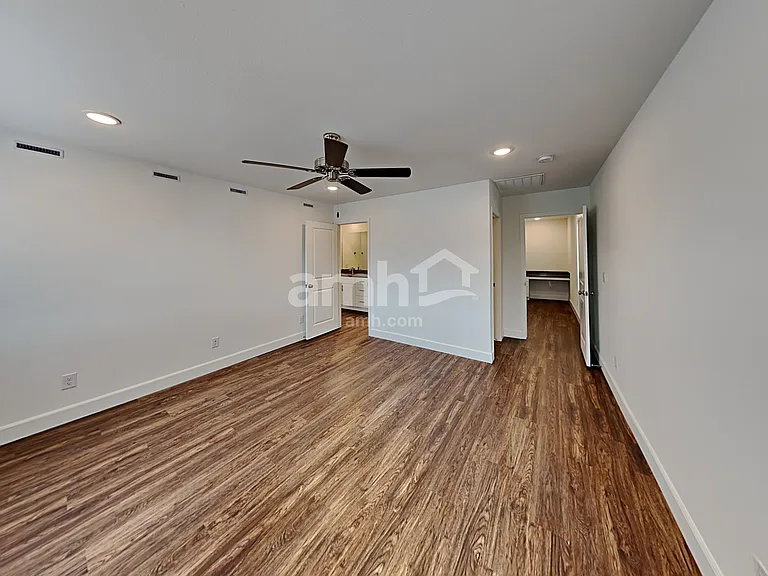 9142 Crocker Point Ct — Photo 9