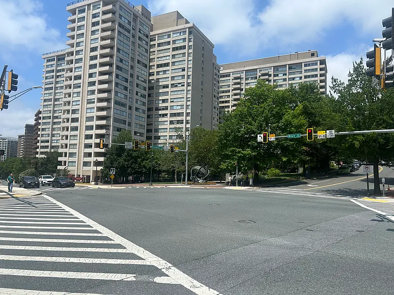 5500 Friendship Blvd #1725 — Photo 7