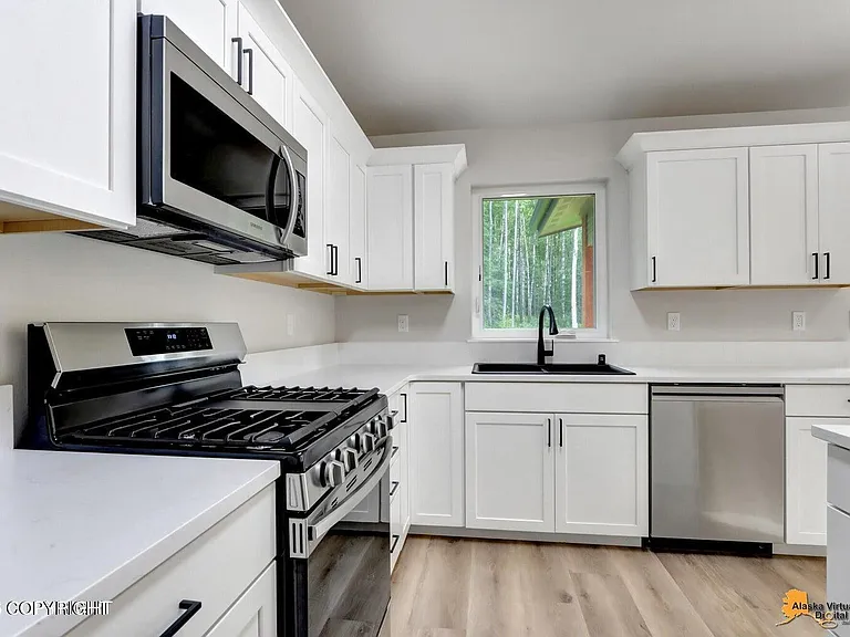 4251 W Ose St — Photo 40