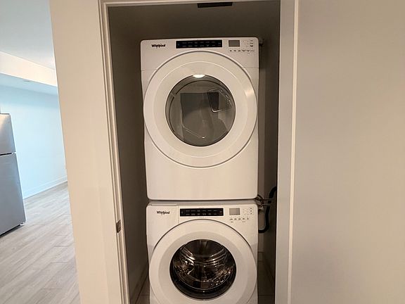 4th image of 2545 Simcoe St N #2704