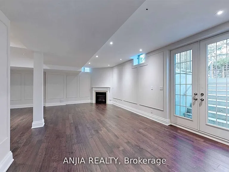 6 Daniel Cozens Ct — Photo 25