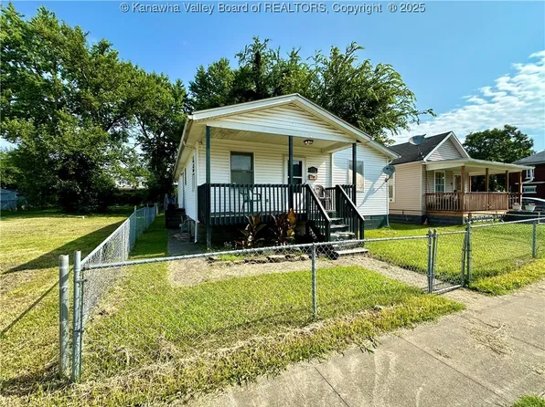 1736 10th Ave, Huntington, WV 25701