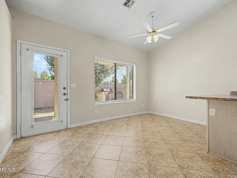1913 E Marquette Dr — Photo 11