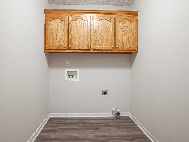 2715 Amidala Ln — Photo 21