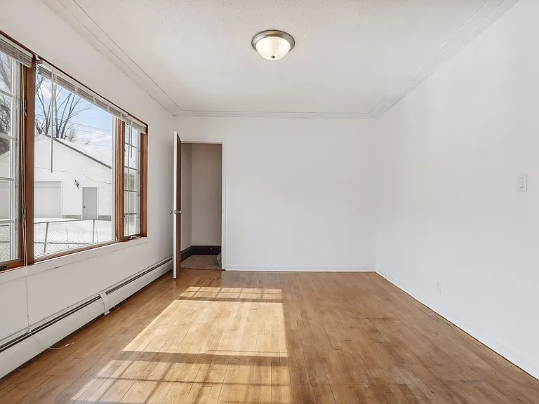 1119 Matilda St — Photo 10