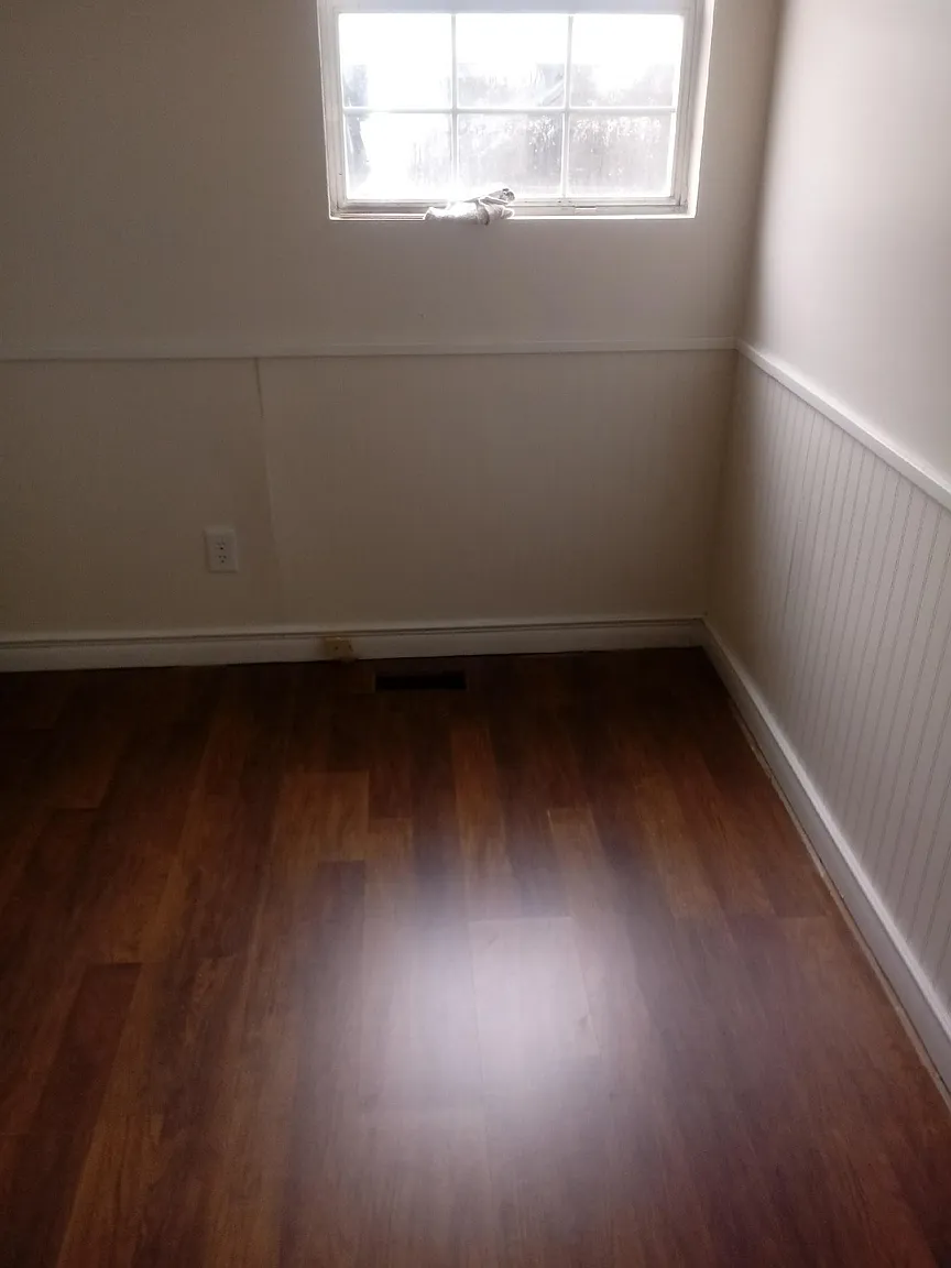 225 Bowie St photo 1