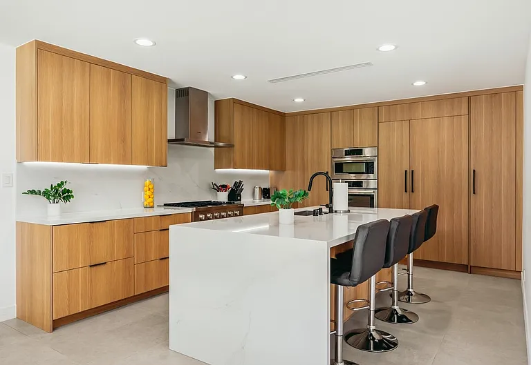 17045 Otsego St #1 — Photo 11