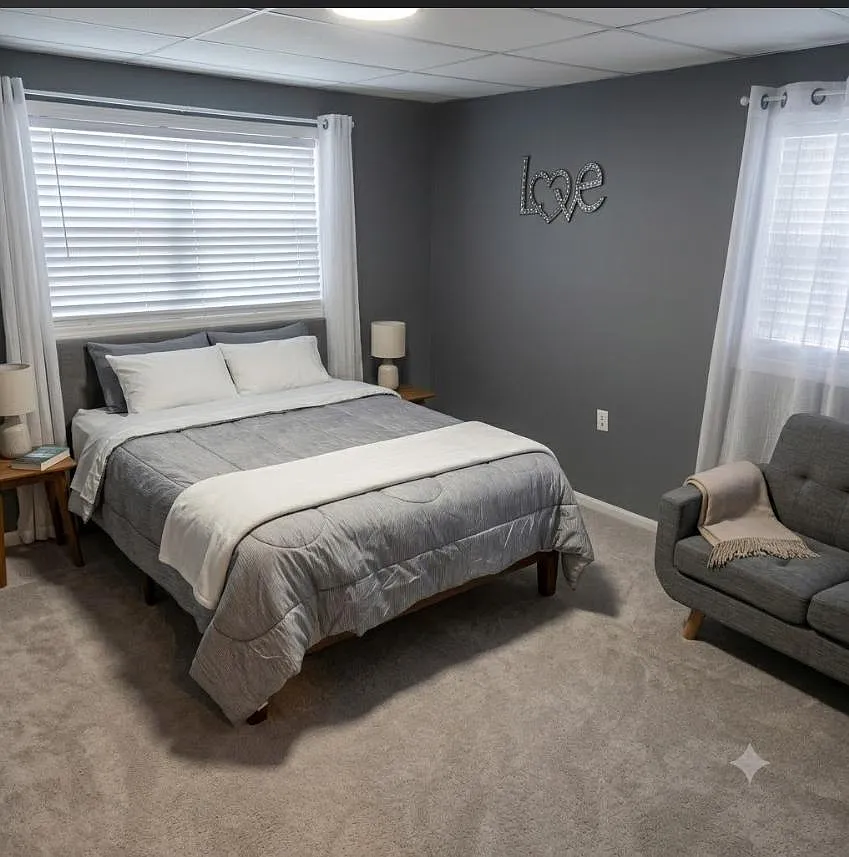 1 bed, 1.0 bath, 5400 sqft, $1,594 — Photo 4
