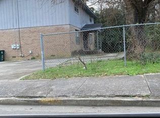 990 Vine St, Macon, GA 31201