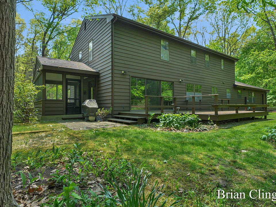 501 Greentree Ln NE Ada, MI, 49301 Apartments for Rent Zillow