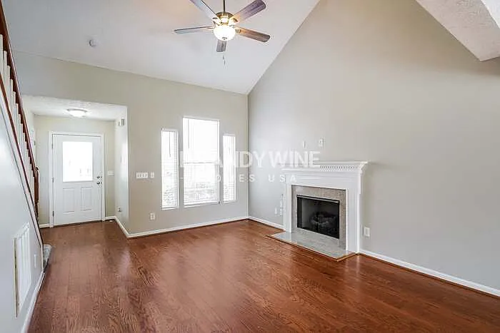 2509 Jordan Ridge Dr — Photo 4