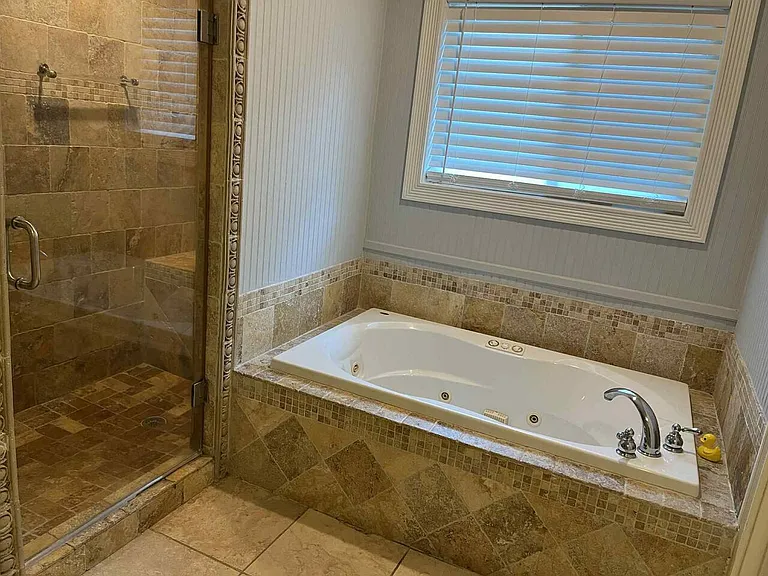112 Riverview Dr — Photo 15